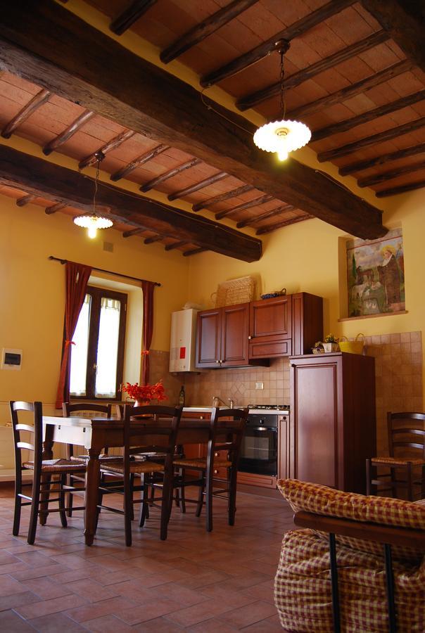 Agriturismo Rustichino Villa Giano dell'Umbria Exterior photo